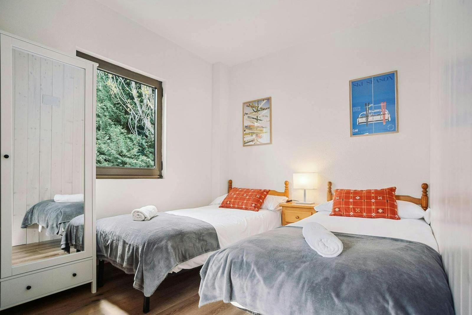 Apartamento La Casita Del Arbol Sallent de Gállego Exterior foto