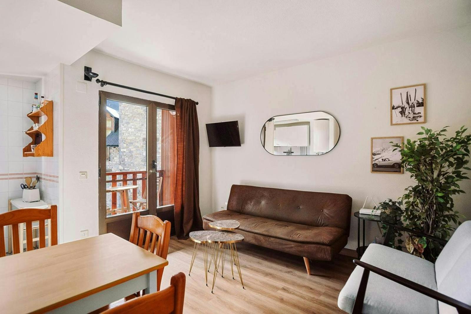 Apartamento La Casita Del Arbol Sallent de Gállego Exterior foto