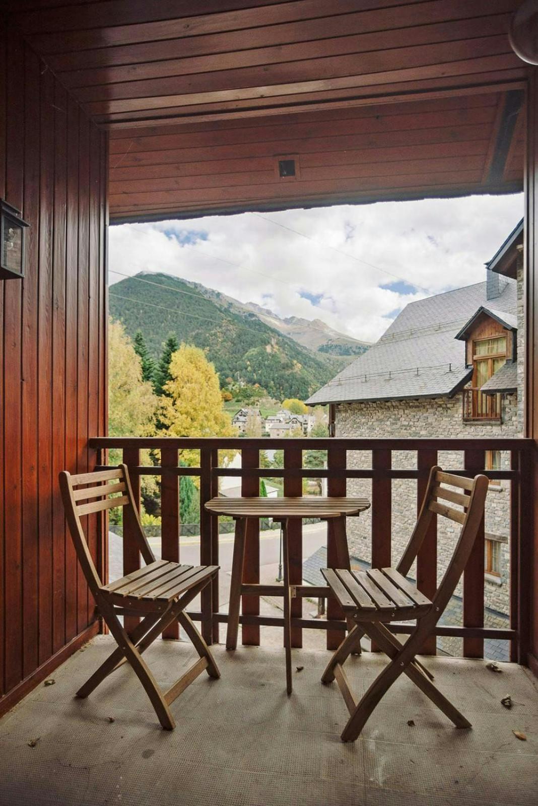 Apartamento La Casita Del Arbol Sallent de Gállego Exterior foto