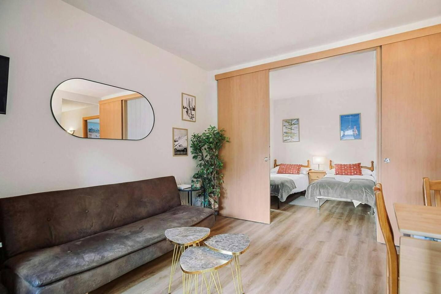 Apartamento La Casita Del Arbol Sallent de Gállego Exterior foto